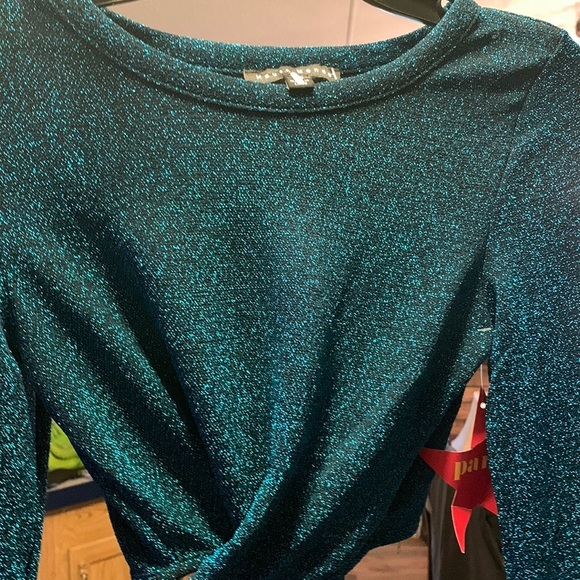 NWT Haute Monde size small wrap around crop top - Picture 3 of 6